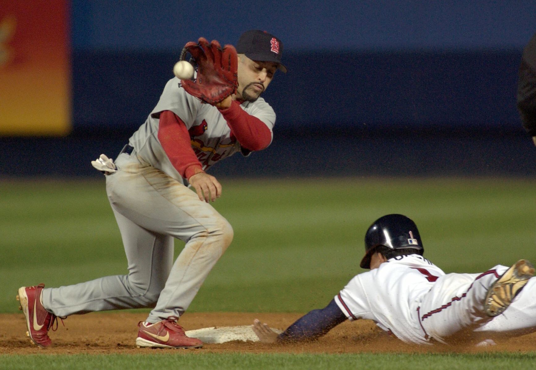 CARDINALS BRAVES